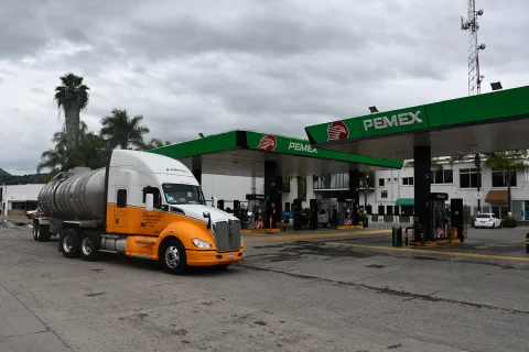 Corporativo Nugar - Gasolinera 00
